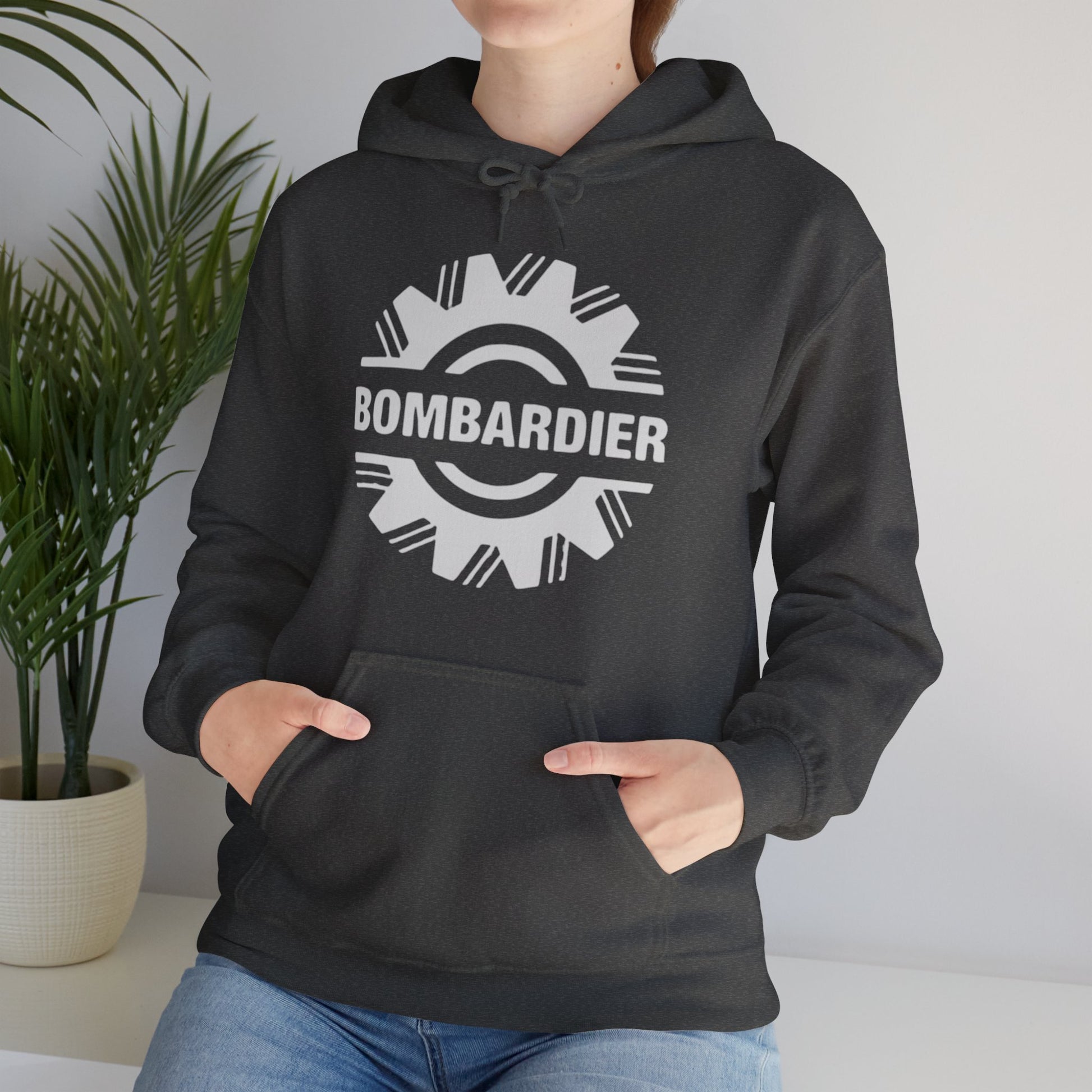 Bombardier hoodie. pilots aviation. (logo)